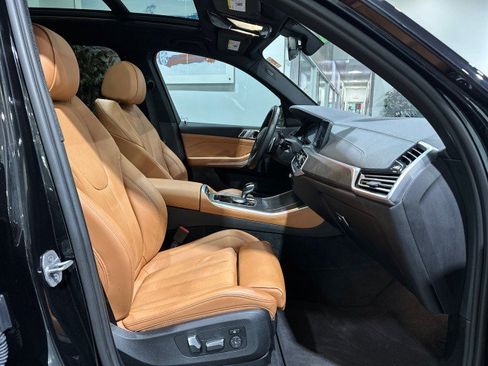 Used 2022 BMW X5 xDrive40i w/ M Sport Package AWD/4WD image 53