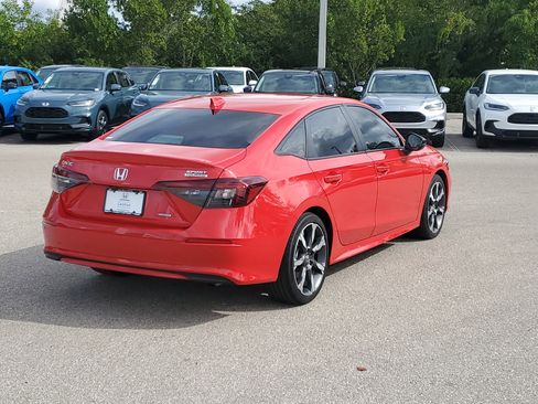 Certified 2025 Honda Civic Sport Touring image 4