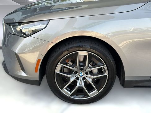 Used 2026 BMW 530i w/ Premium Package RWD image 12