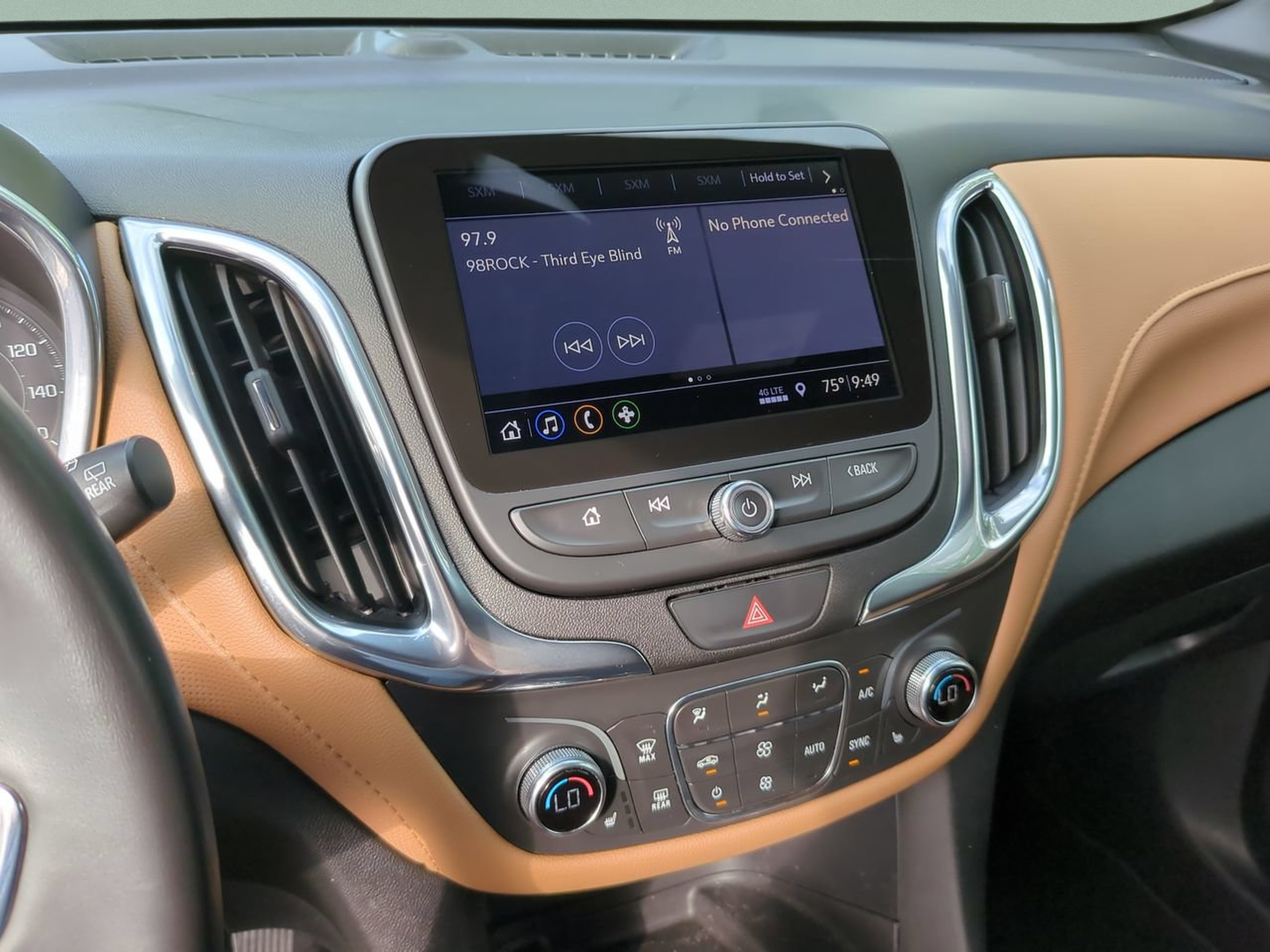 Used 2020 Chevrolet Equinox Premier FWD image 13