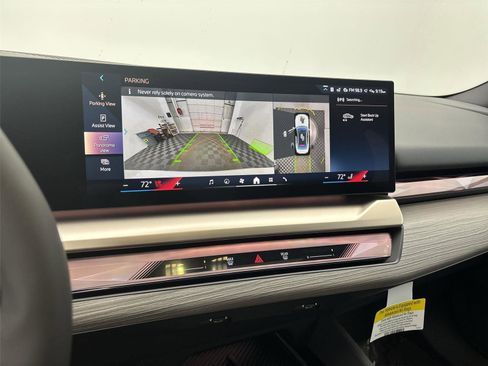 New 2026 BMW i5 eDrive40 image 30