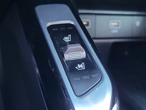 Used 2023 Kia Sorento SX Prestige image 34