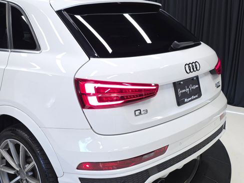 Used 2018 Audi Q3 2.0T Premium Plus w/ Premium Plus Package AWD/4WD image 52