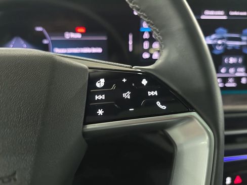 Used 2025 Audi Q5 2.0T Premium w/ Convenience Package image 18