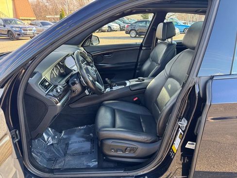 Used 2017 BMW 550i Gran Turismo xDrive image 13