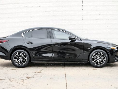 Used 2021 MAZDA MAZDA3 s image 7