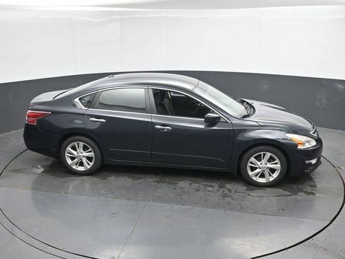 Used 2014 Nissan Altima 2.5 SV FWD image 21