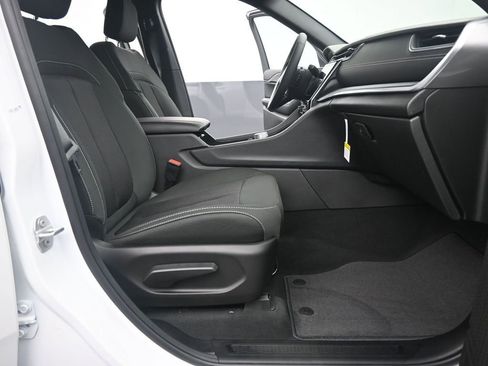 New 2025 Jeep Grand Cherokee Laredo X image 18