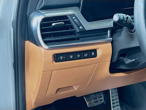 Used 2023 Kia Telluride SX X-Line image 10