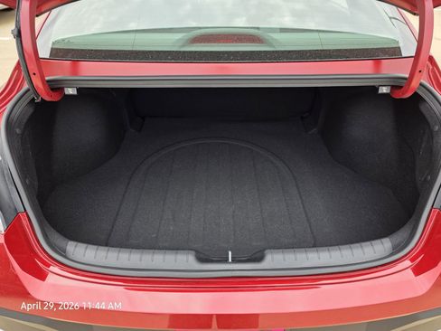 Certified 2025 Hyundai Elantra Sport FWD image 17