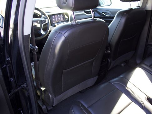 Used 2023 GMC Acadia SLT image 23