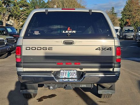 Used 2000 Dodge Ram 2500 Truck SLT image 6