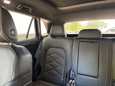 Used 2026 Volkswagen Atlas Cross Sport SE FWD image 41