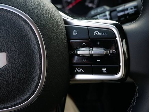 Used 2022 Kia Sorento EX w/ Panoramic Sunroof Package FWD image 25