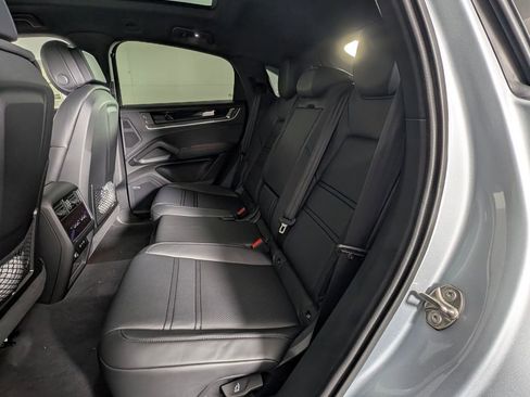 New 2026 Porsche Cayenne Coupe image 24