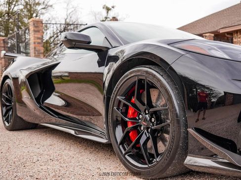 Used 2025 Chevrolet Corvette Z06 w/ Z07 Performance Package image 54