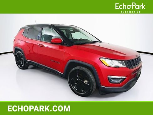 Used 2018 Jeep Compass Altitude FWD image 1