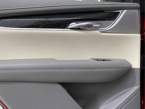 Used 2021 Cadillac XT6 Premium Luxury FWD image 15
