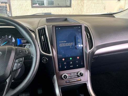 Certified 2021 Ford Edge SE FWD image 7