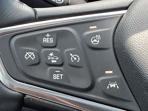 Used 2018 Chevrolet Equinox Premier AWD/4WD image 22