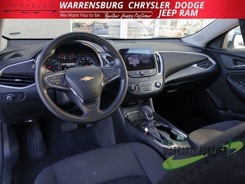 Used 2024 Chevrolet Malibu LT image 15