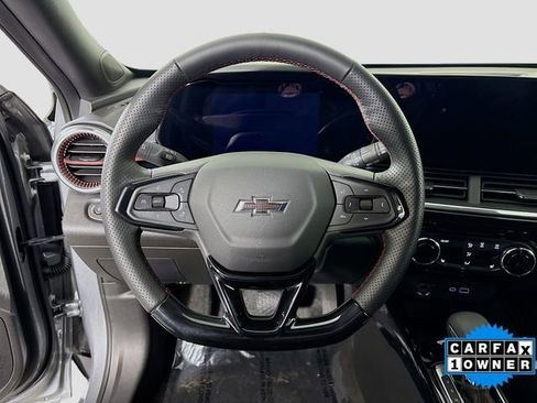 Used 2025 Chevrolet Trax RS w/ Driver Confidence Package image 11