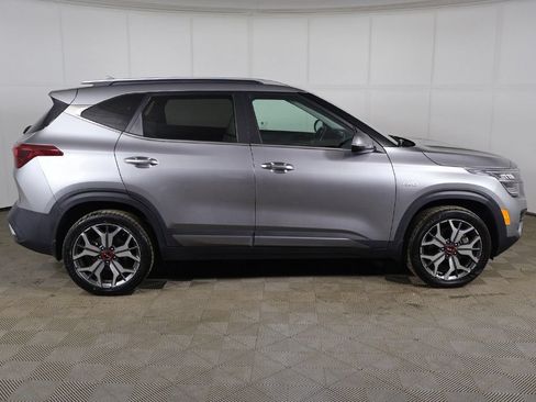 Used 2023 Kia Seltos SX w/ SX Sunroof Package AWD/4WD image 16