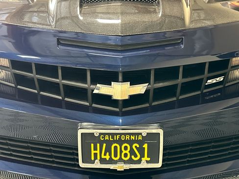 Used 2011 Chevrolet Camaro SS image 41