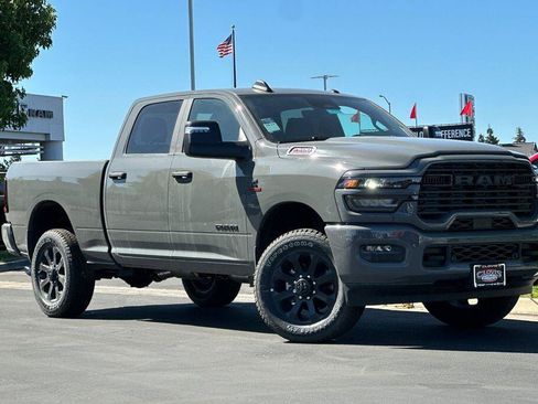 New 2026 RAM 2500 Big Horn AWD/4WD image 2