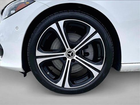 Used 2025 Mercedes-Benz C 300 Sedan image 10