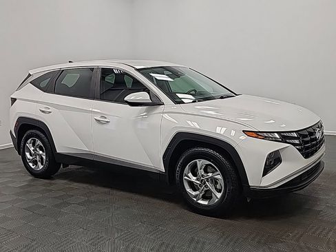 Used 2024 Hyundai Tucson SE image 2