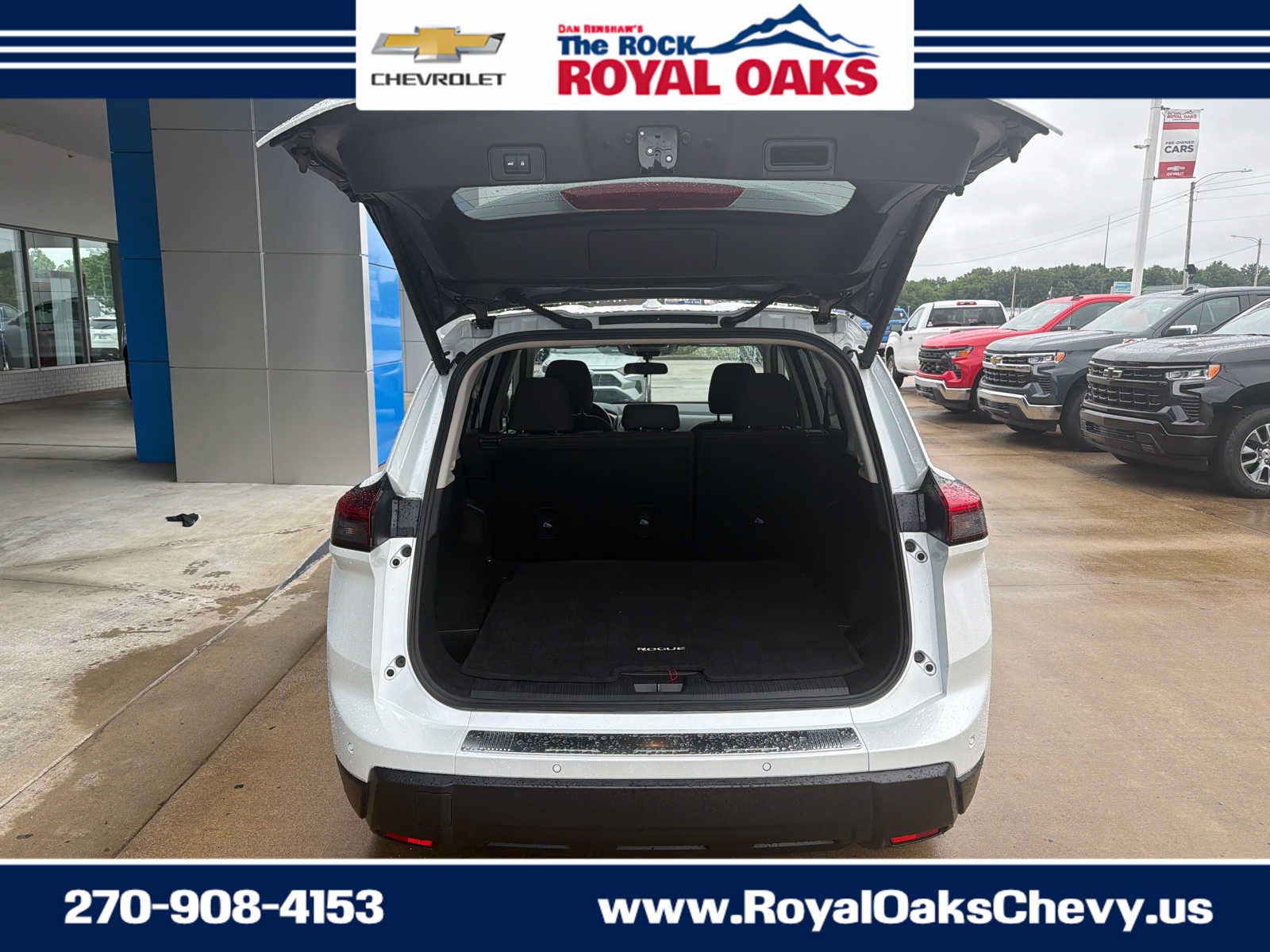 Used 2025 Nissan Rogue SV FWD image 5