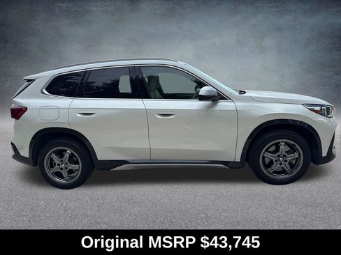 Used 2023 BMW X1 xDrive28i w/ Convenience Package AWD/4WD image 6