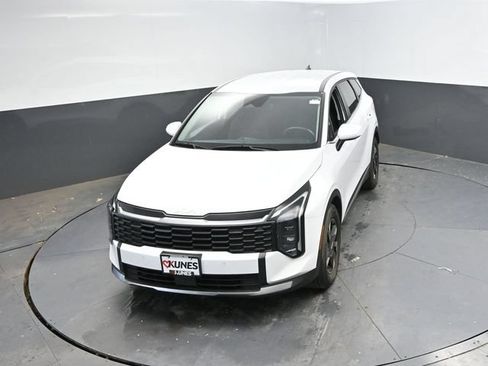 Used 2026 Kia Sportage LX FWD image 41