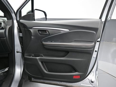 Used 2022 Honda Passport TrailSport image 35