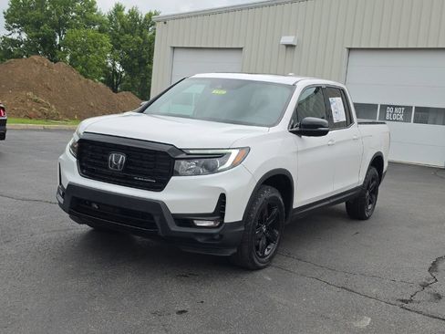 Used 2023 Honda Ridgeline Black Edition image 3
