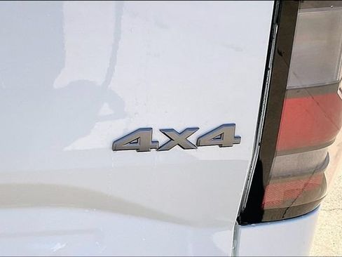 New 2026 Nissan Frontier S AWD/4WD image 18