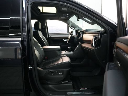 Used 2023 GMC Sierra 1500 Denali AWD/4WD image 34