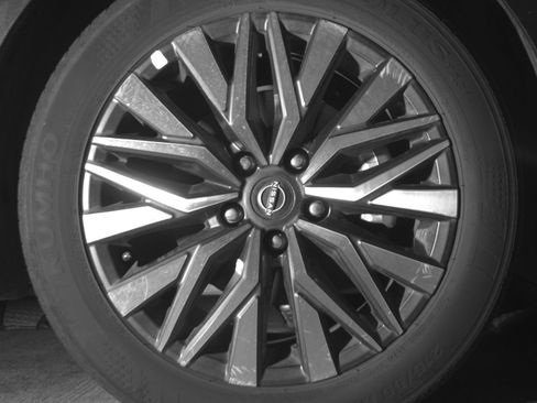 Used 2025 Nissan Altima 2.5 SV FWD image 13