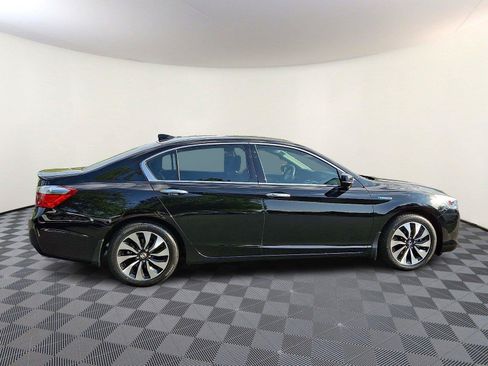 Used 2015 Honda Accord Touring image 7