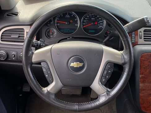 Used 2012 Chevrolet Suburban LTZ AWD/4WD image 24