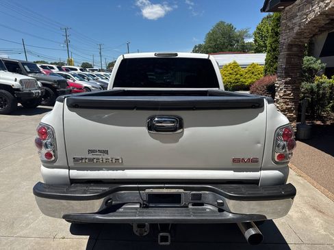 Used 2004 GMC Sierra 1500 SLT w/ Light Duty Power Package RWD image 4
