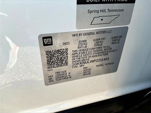 Certified 2023 GMC Acadia SLT image 18