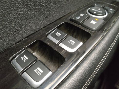 Used 2020 Kia Sorento EX image 27