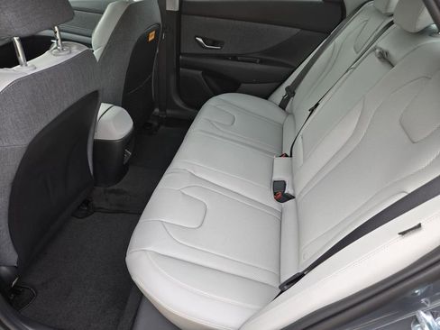 New 2026 Hyundai Elantra Limited FWD image 22