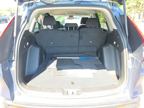 Used 2025 Honda CR-V LX image 23