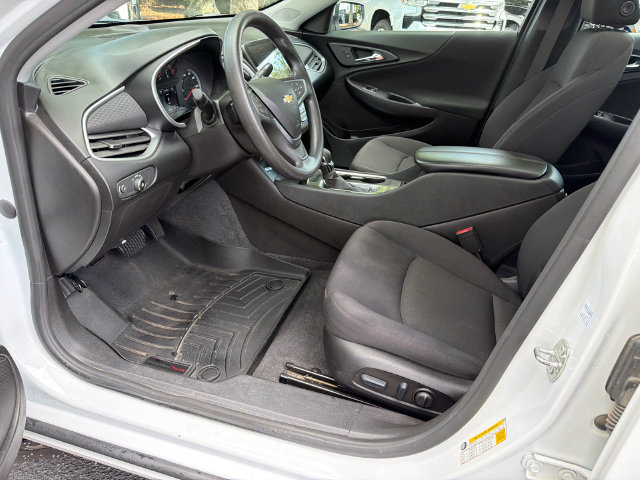Used 2022 Chevrolet Malibu LT FWD image 9
