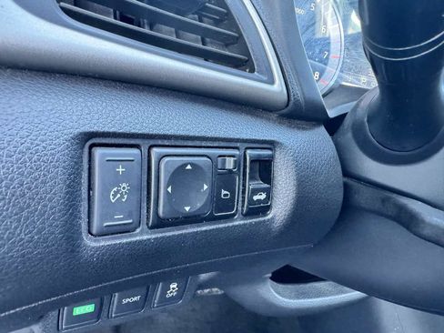 Used 2014 Nissan Sentra SR w/ Protection Package FWD image 37