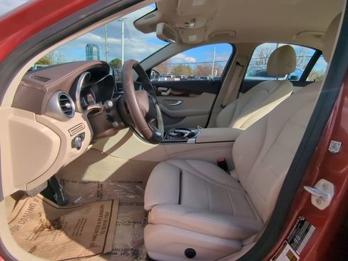 Used 2016 Mercedes-Benz C 300 4MATIC Sedan image 12
