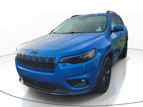 Used 2021 Jeep Cherokee Latitude Plus FWD image 3